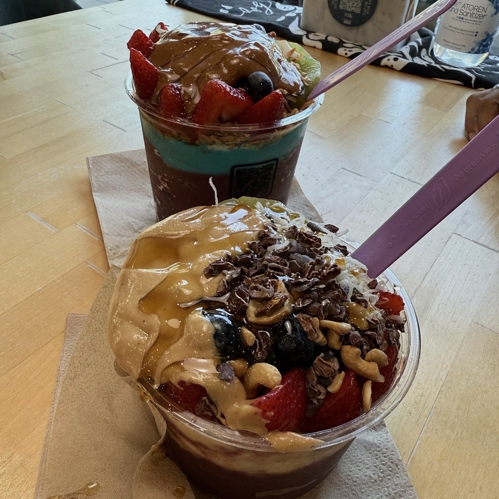 Island Bodega - Amazing create your own açaí bowl! - Acai Bowls Near Me - Cerritos, California