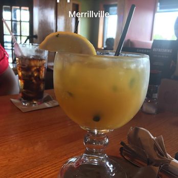 Applebee's Grill + Bar - I know it's not a 5 star fine dining experience but it's quick the apps are great!!! - Sports Bars Near Me - Merrillville, Indiana