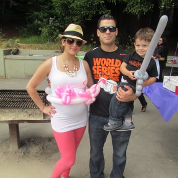 Balloon Twisting With Lien - Party & Event Planning Near Me