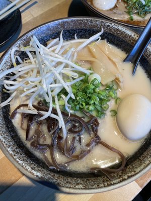 Fuku Ramen by null