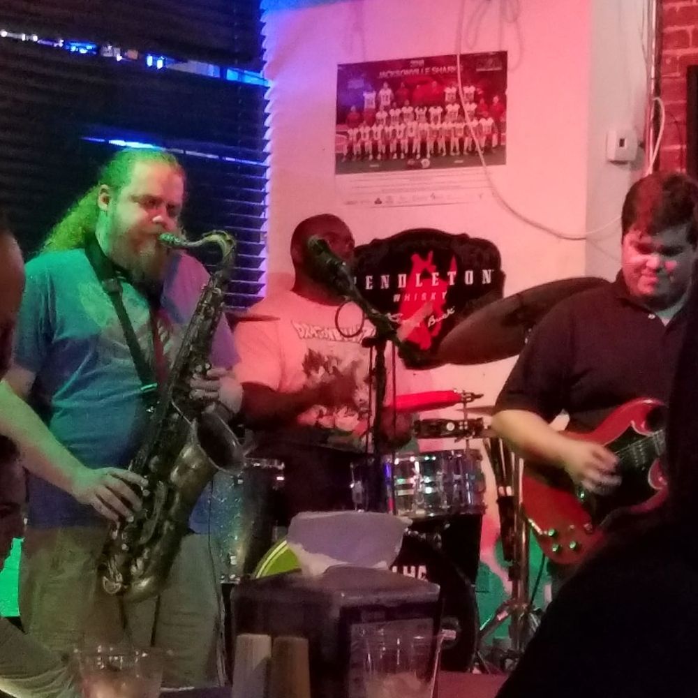 The Best 10 Bars near VyStar Veterans Memorial Arena in Jacksonville