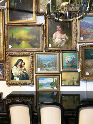 Lander Street Vintage by null