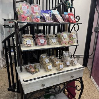 Graley's Goodies - Ice Cream & Frozen Yogurt Near Me - Belton, Texas