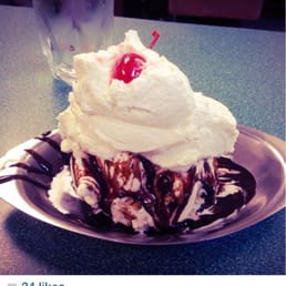 Maple Walnut Ice Cream