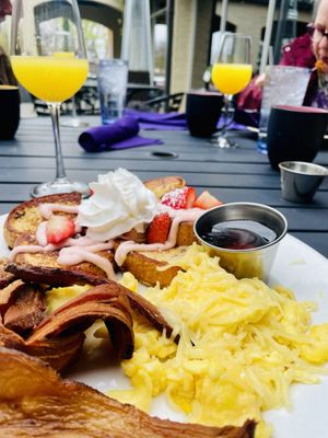 Bramble Breakfast & Bar Broken Arrow by null