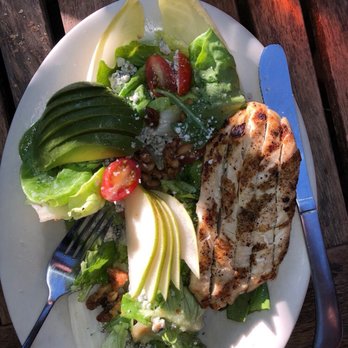 Offshore Ale - Salad entree - Breweries Near Me - Oak Bluffs, Massachusetts