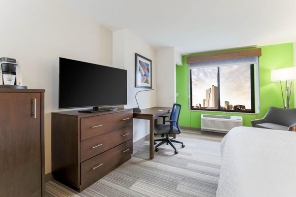 Holiday Inn Express & Suites Fort Worth Downtown by IHG by null