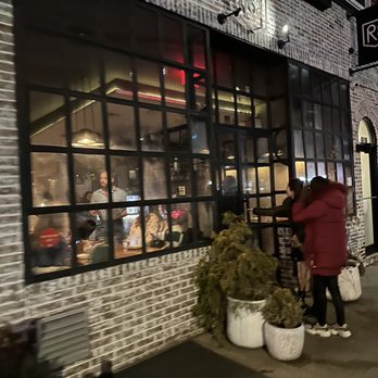 R40 - Updated July 2024 - 521 Photos & 218 Reviews - 47-16 Vernon Blvd ...