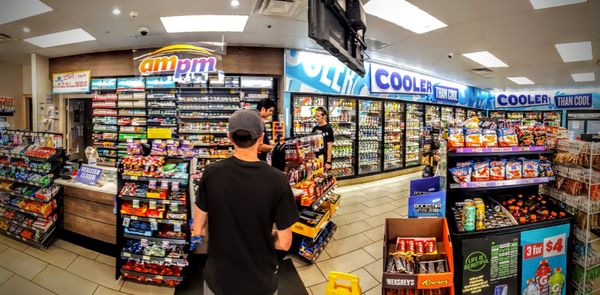 Las Vegas, OCT 20, 2020 - Sunny View Of The ARCO Gasoline Station Stock