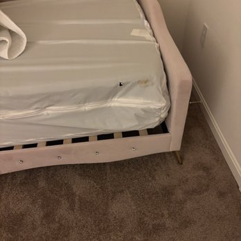 Bulldog Movers - Damaged mattress cover because the mattress was not wrapped prior to moving from one unit to the next - Movers Near Me - Rockville, Maryland