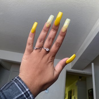 Luxury Nails - Nail Salons Near Me - Tacoma, Washington