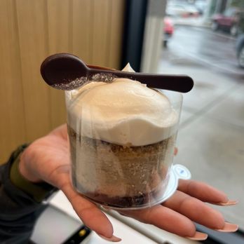Paris Baguette - a person holding a cup of dessert - Bakeries Near Me - Beaverton, Oregon Paris Baguette - a person holding a cup of dessert - Bakeries Near Me - Beaverton, Oregon