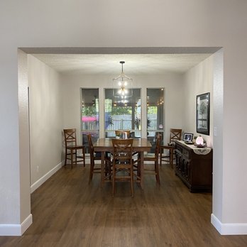 Flooring Warehouse - Dining room - Flooring Near Me - Austin, Texas Flooring Warehouse - Dining room - Flooring Near Me - Austin, Texas
