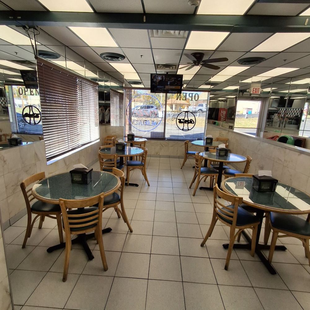 Stevies Pizza & Pasta - Dining area - Pizza Near Me - Matawan, New Jersey Stevies Pizza & Pasta - Dining area - Pizza Near Me - Matawan, New Jersey