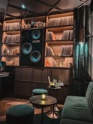 Convoy Music Bar by null