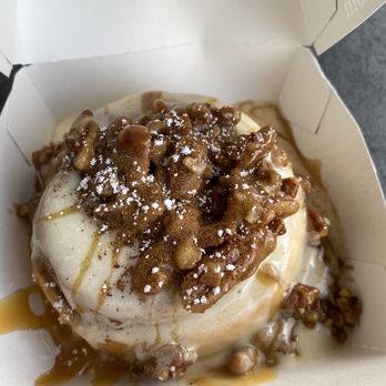 Cinnaholic - Texas praline - Bakeries Near Me - Dallas, Texas