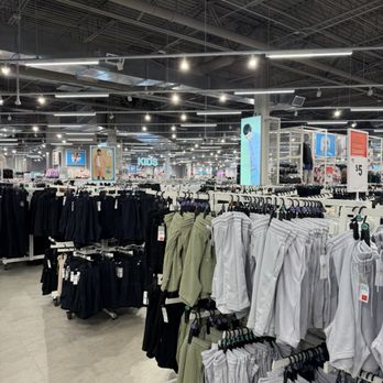 Primark - Women's Clothing Near Me - Elizabeth, New Jersey