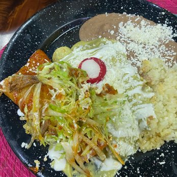 Cenaduria Tlaquepaque - Enchiladas Verde/ Rojo - Mexican Near Me - Ensenada, BCN Cenaduria Tlaquepaque - Enchiladas Verde/ Rojo - Mexican Near Me - Ensenada, BCN