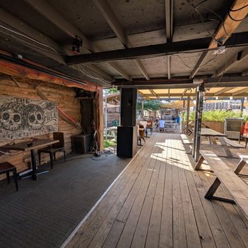 The Buzz Mill - Patio - Coffee & Tea Near Me - Austin, Texas