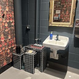 Bathroom Bathroom