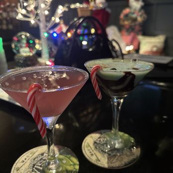 Morrison - Martinis - Gastropubs Near Me - Los Angeles, California