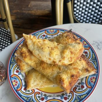Oregano - Garlic bread - Italian Near Me - Brooklyn, New York