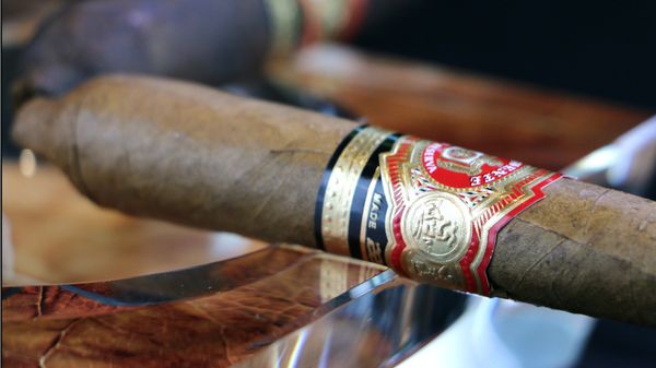 zanesville royal cigar and tobacco Finest Pipe Selection in Toledo Tobacco Shops in Zanesville, Ohio