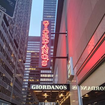 Giordano's - Entrance - Pizza Near Me - Chicago, Illinois
