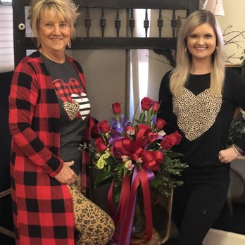 Avenue Floral & Design - Florists Near Me - Clarksville, Virginia Avenue Floral & Design - Florists Near Me - Clarksville, Virginia