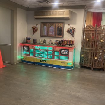 Mumbai Dreams - Decor - Indian Near Me - Nyack, New York Mumbai Dreams - Decor - Indian Near Me - Nyack, New York