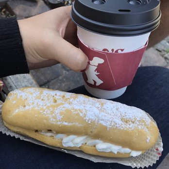 Carlo's Bakery - Strawberry eclair - Bakeries Near Me - Hoboken, New Jersey