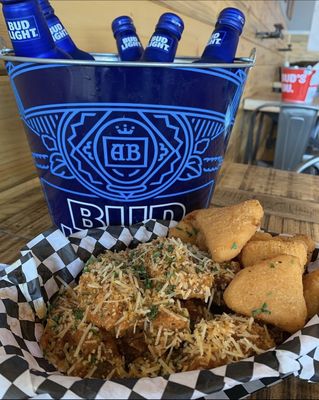 Kickin Wings by null