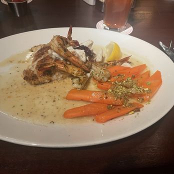 Pappadeaux Seafood Kitchen - Wild-Caught Grouper & Jumbo Crab - Seafood Near Me - Albuquerque, New Mexico