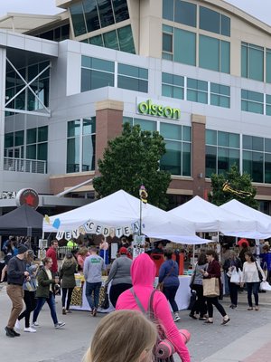 Omaha Farmers Market: Aksarben Village by null