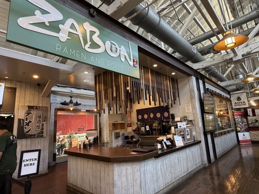 Zabon Ramen & Rolls by null