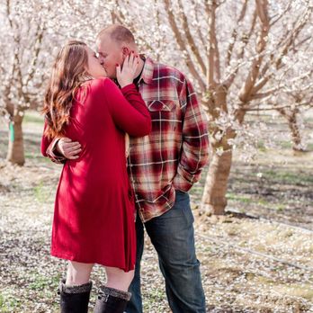 Laura Tavarez Photography - Session Photography Near Me
