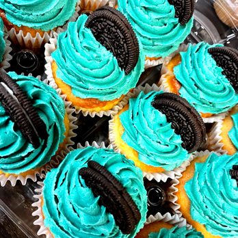 Cups N Cakes - Cupcakes Near Me - Edmond, Oklahoma