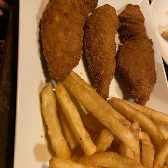 Round Man Brewing Co - Kids chicken fingers - New American Near Me - Spooner, Wisconsin