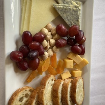 The Marshall Field's Walnut Room - Cheese plate - American Near Me - Chicago, Illinois