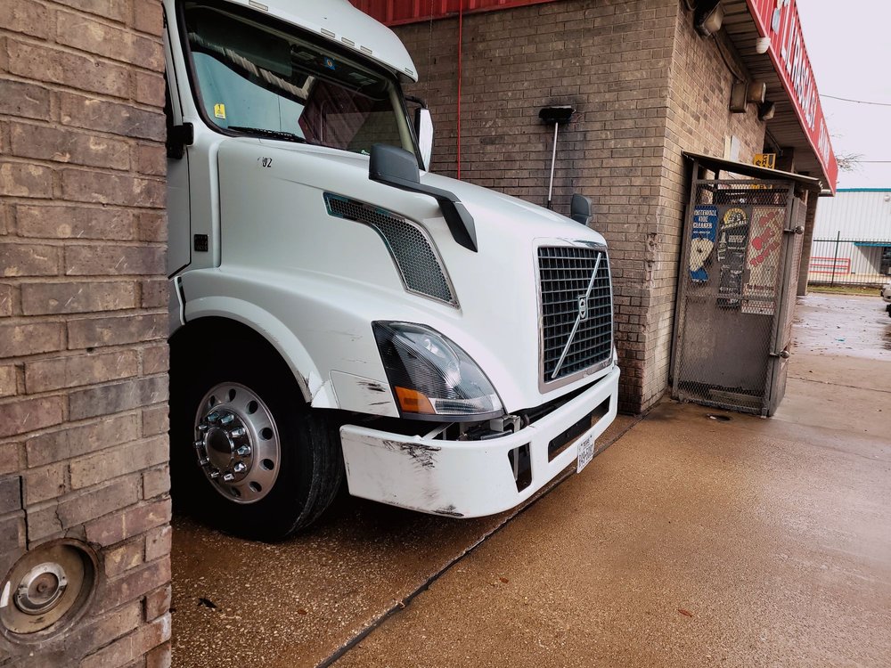 LIL RASCALS CAR WASH Updated October 2024 12 Photos 1306 East