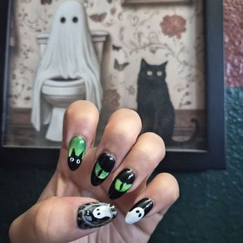 Nails For You - Halloween cat eye nail set - Nail Salons Near Me - Indio, California Nails For You - Halloween cat eye nail set - Nail Salons Near Me - Indio, California