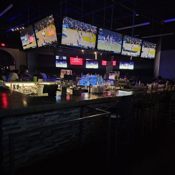 Greedy’s - Lots of screens. - Sports Bars Near Me - DeSoto, Texas