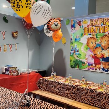 Monkeyin Around - Indoor Playcenter Near Me - Stockton, California