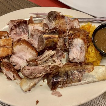 Max's Restaurant - Glendale - Cut Crispy Pata - Filipino Near Me - Glendale, California Max's Restaurant - Glendale - Cut Crispy Pata - Filipino Near Me - Glendale, California