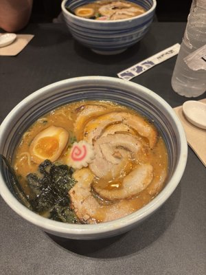 Ramen-ya Hiro - Restaurant Japonés by null