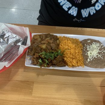 Mex Taco House - Lunch plate with fajita and carne guisada - Breakfast & Brunch Near Me - Cypress, Texas Mex Taco House - Lunch plate with fajita and carne guisada - Breakfast & Brunch Near Me - Cypress, Texas