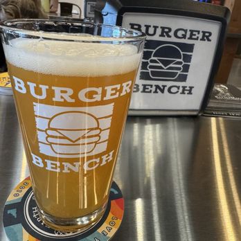 Burger Bench - Coronado Dreamland Hazy IPA - Burgers Near Me - Vista, California