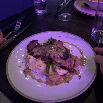 Catbird - Steak - Cocktail Bars Near Me - South Berwick, Maine