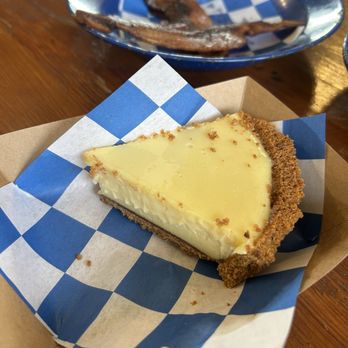 Bang Bang Pie & Biscuits - Key lime pie - Bakeries Near Me - Chicago, Illinois