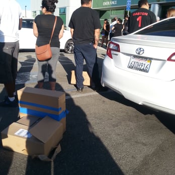 Spectrum - Wasted morning just to return a useless " digital adapter" that never worked. - Internet Service Providers Near Me - Van Nuys, California